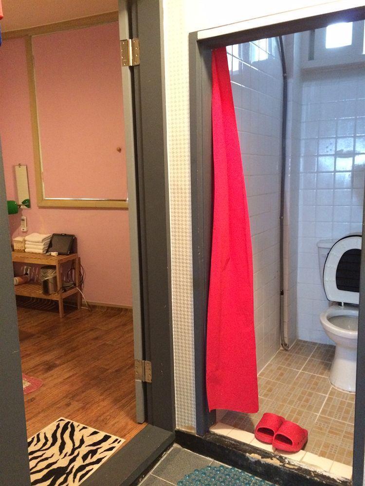 Backpackers In Jeju City Center Ngoại thất bức ảnh