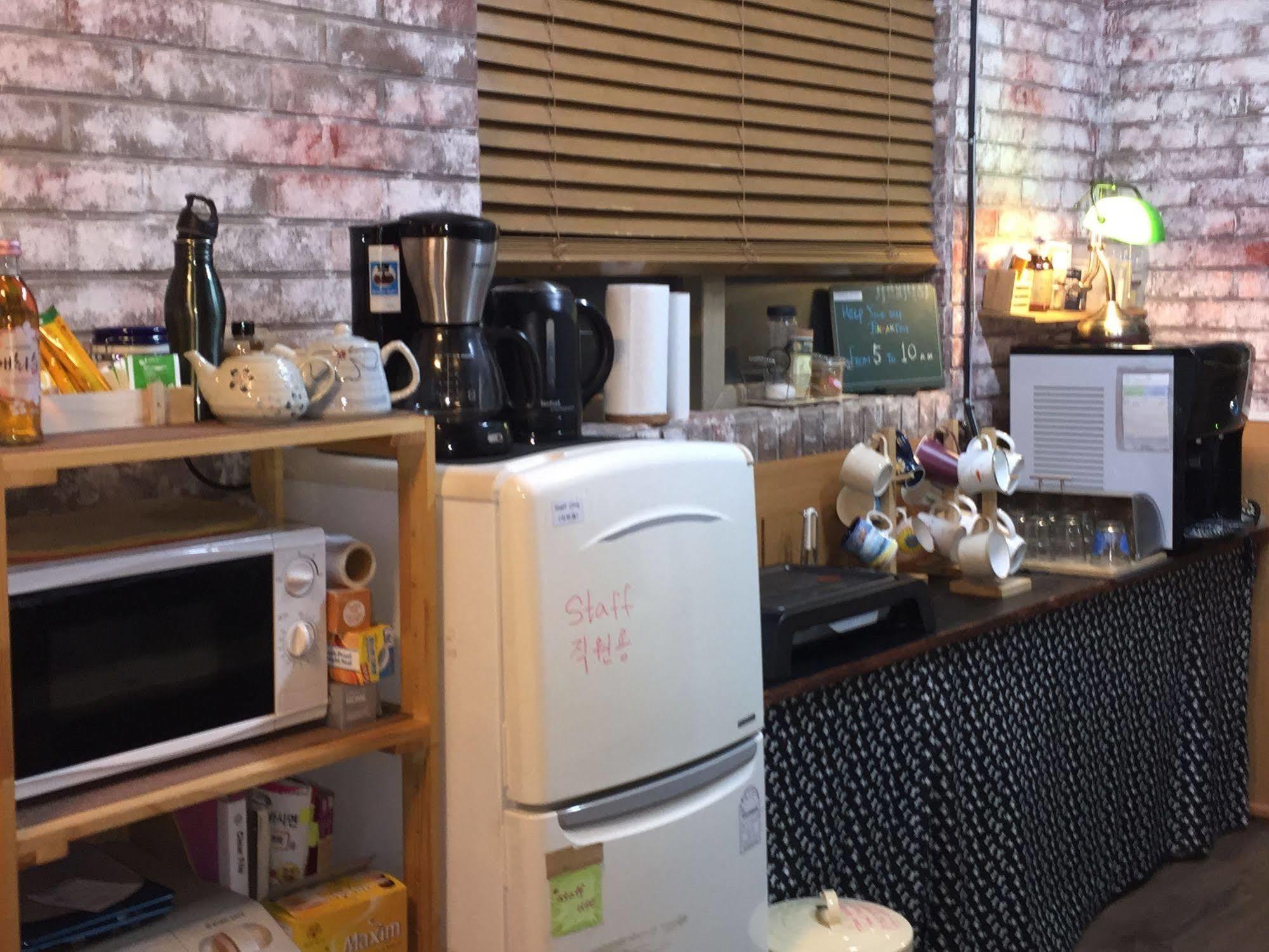 Backpackers In Jeju City Center Ngoại thất bức ảnh