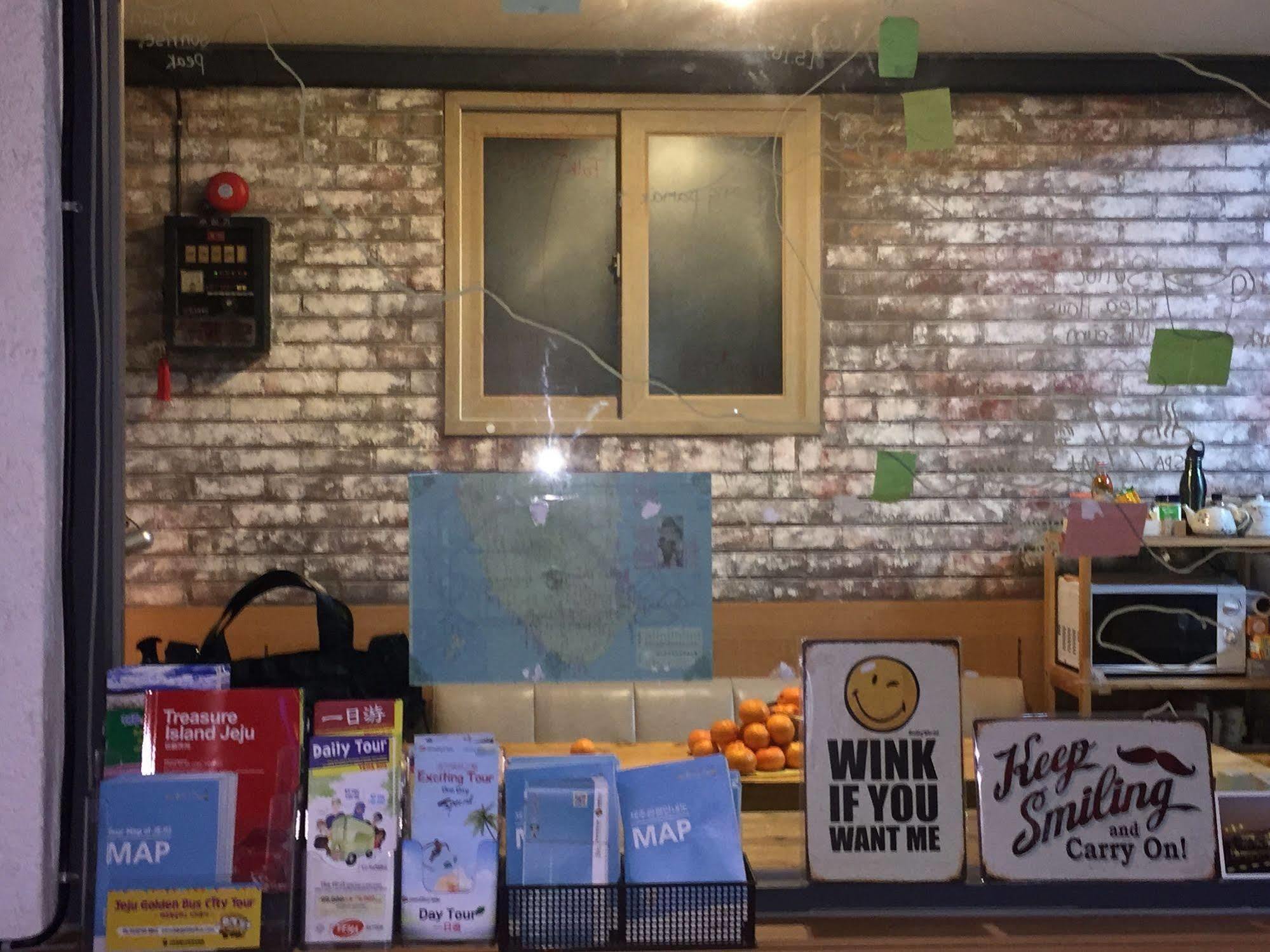 Backpackers In Jeju City Center Ngoại thất bức ảnh